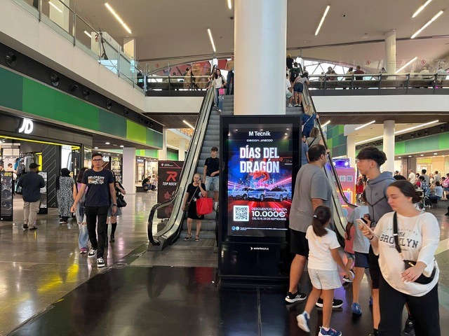 Publicitat a Màgic Badalona