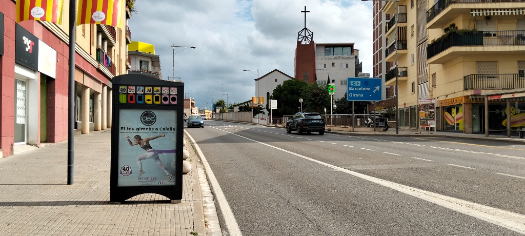 Publicitat exterior en Ecomupi al Maresme (Calella)